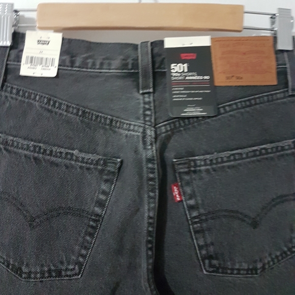 Levi's 501® 90's Women's Denim Shorts Beach Cut Black Sz 24 NWT - Picture 9 of 11
